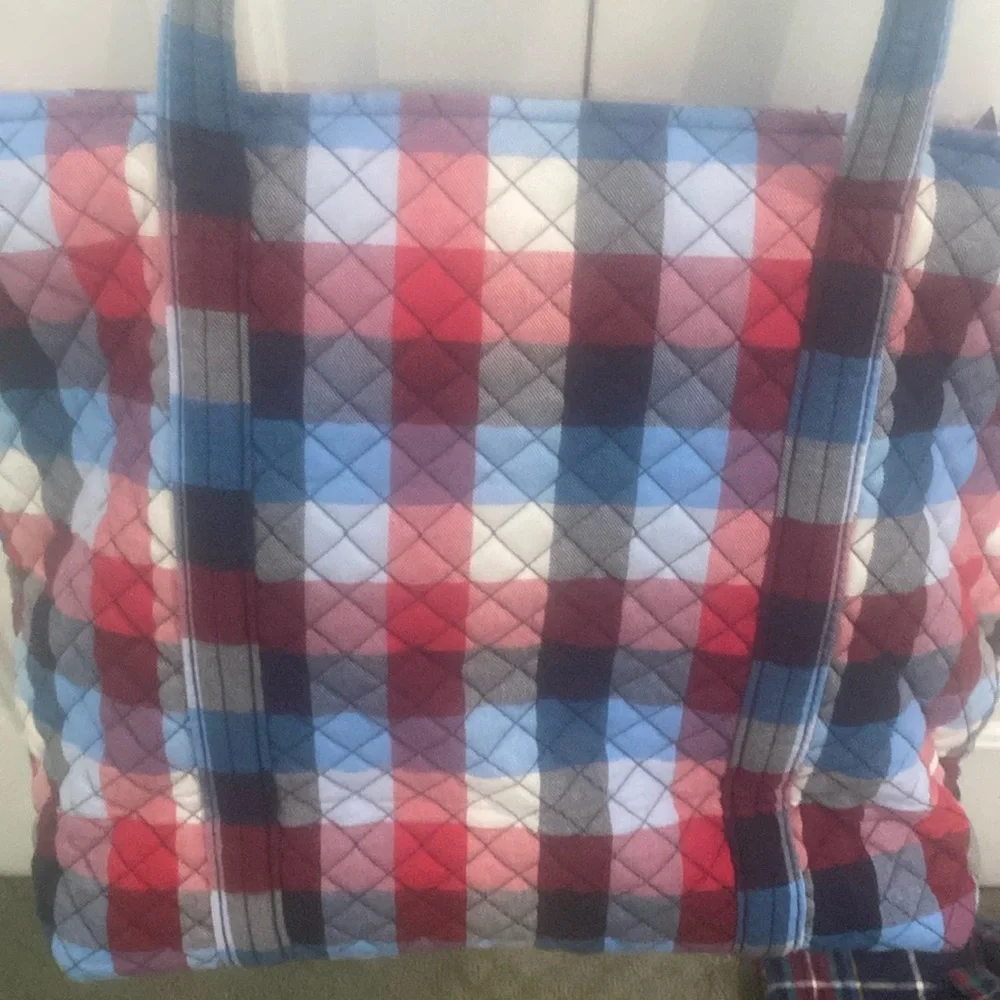 🆕💙❤️Vera Bradley, VERA TOTE “Patriotic Plaid”